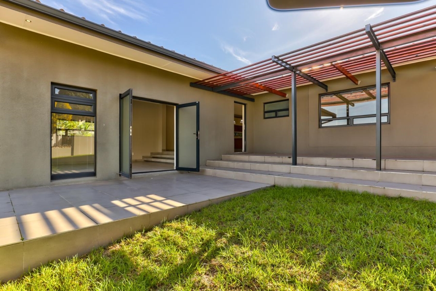 To Let 3 Bedroom Property for Rent in Kenridge Western Cape